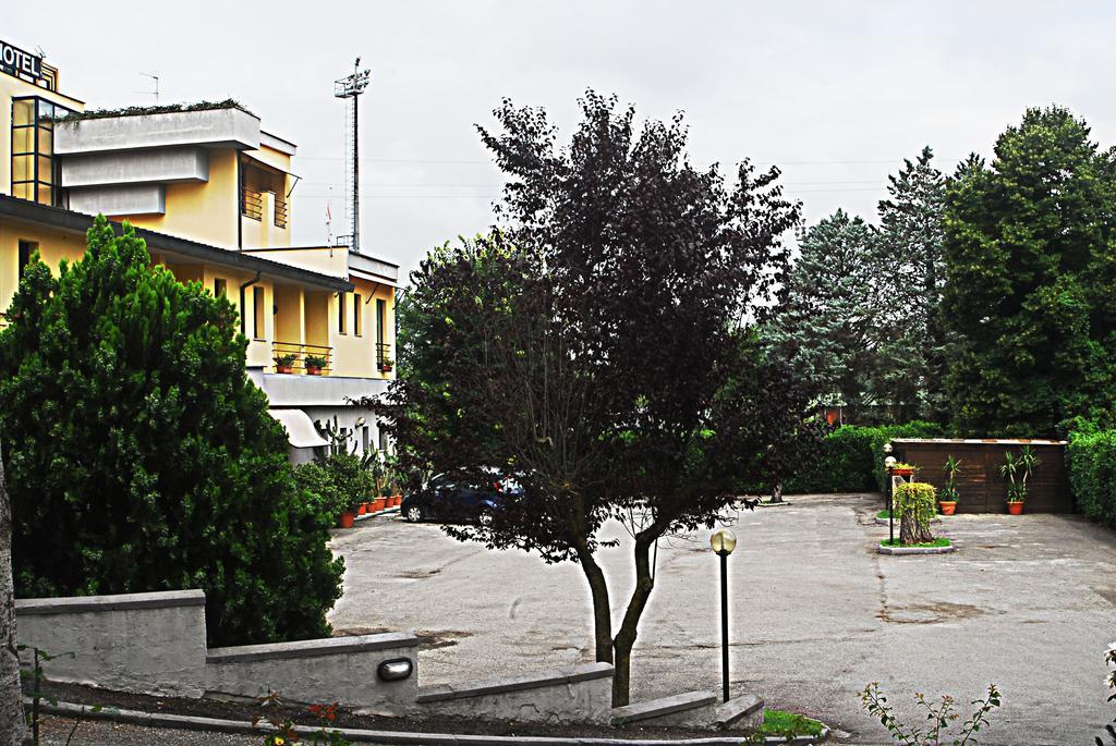 Hotel Ebe San Piero a Sieve Luaran gambar